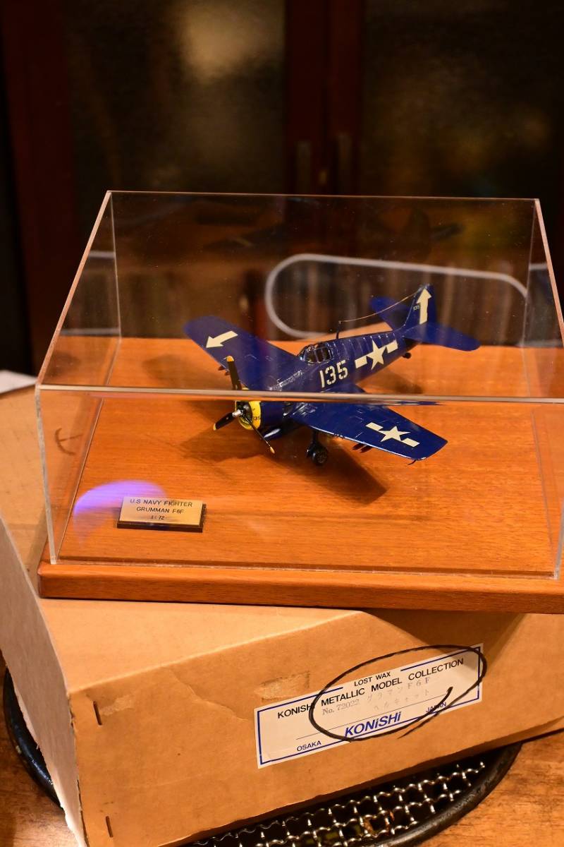 【ビンテージ・飛行機模型】小西製作所 1/72 グラマン F6F ヘルキャット ケース・元箱付き完成品