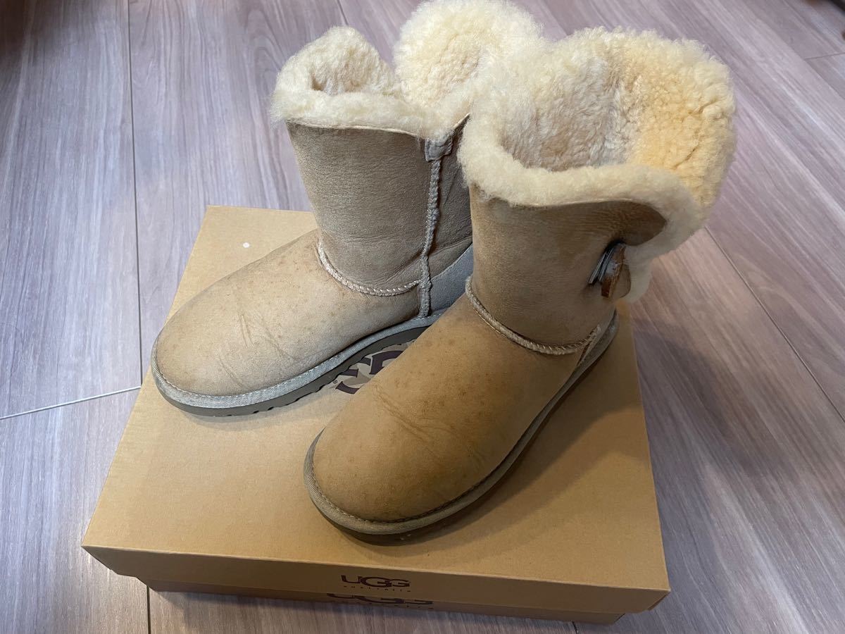 週末限定タイムセール》 UGG アグ ムートン ショートブーツ 22cm