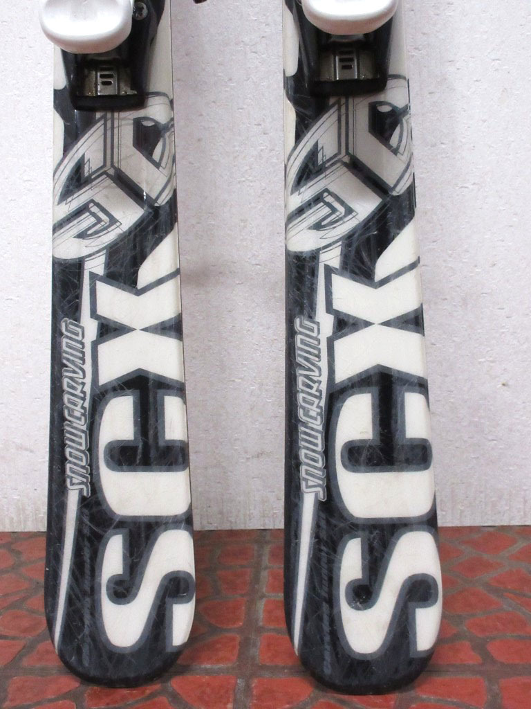 23WK134 子供用スキー ・板 SNOW CARVING SCX 130cm・ビンディング MAKER 4.5 中古 現状 売り切り_画像7