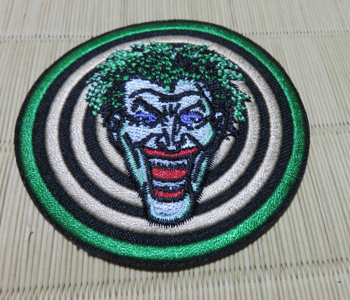 催眠渦　円型◆新品ジョーカー　JOKER道化師　顔面　ホラー　刺繍ワッペン（パッチ）◆DIY◎映画　ムービー　アニメ　音楽　ミュージック