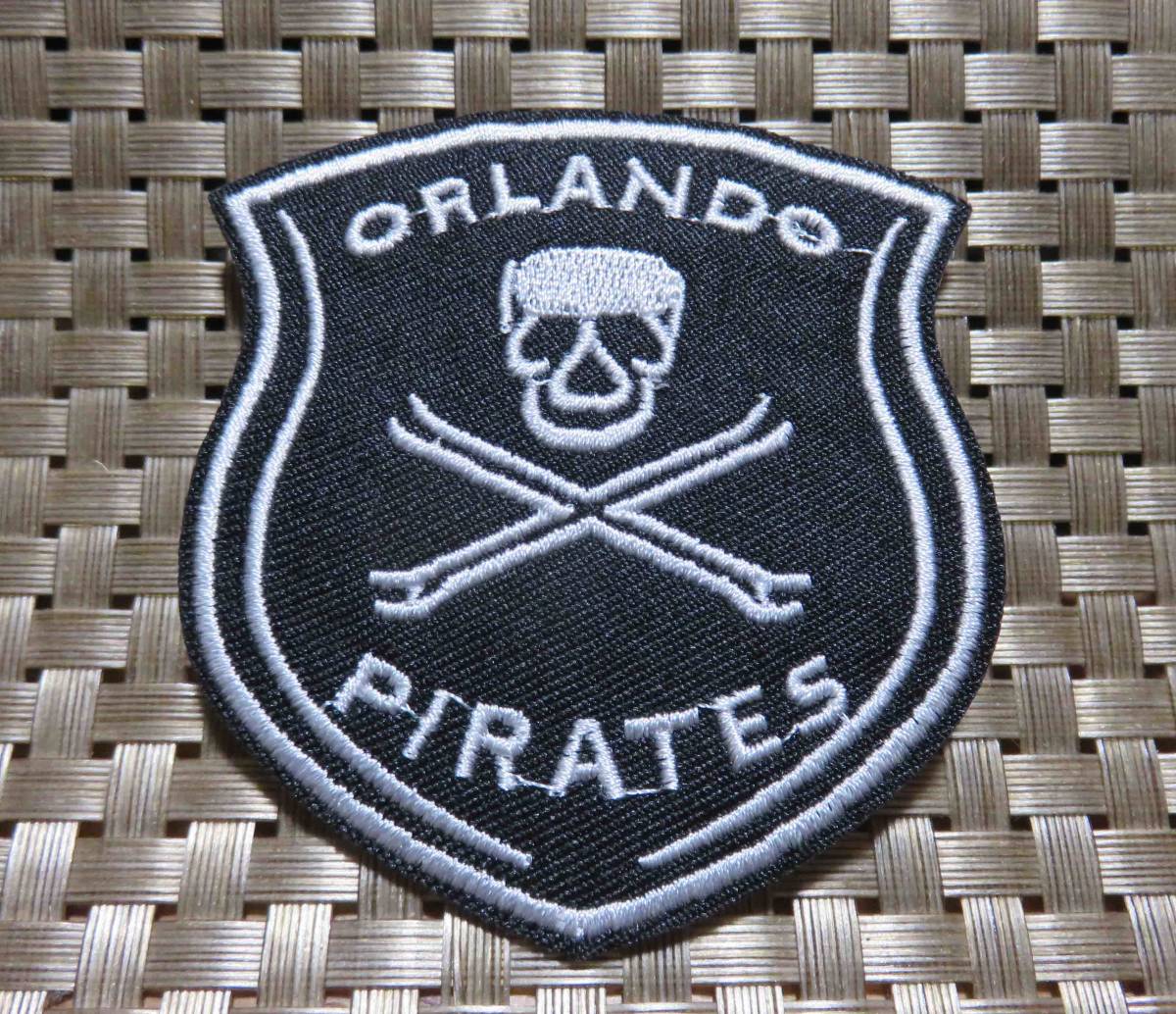 黒OP海賊骸骨■新品 オーランド・パイレーツFC Orlando Pirates 南アフリカ　サッカー　フットボール 　海賊　サポーターズ　刺繍ワッペン_画像9