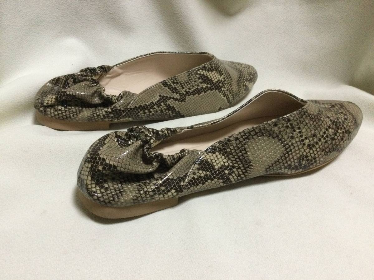 C1851. pattern sneakers manner pumps 26,5. low heel 