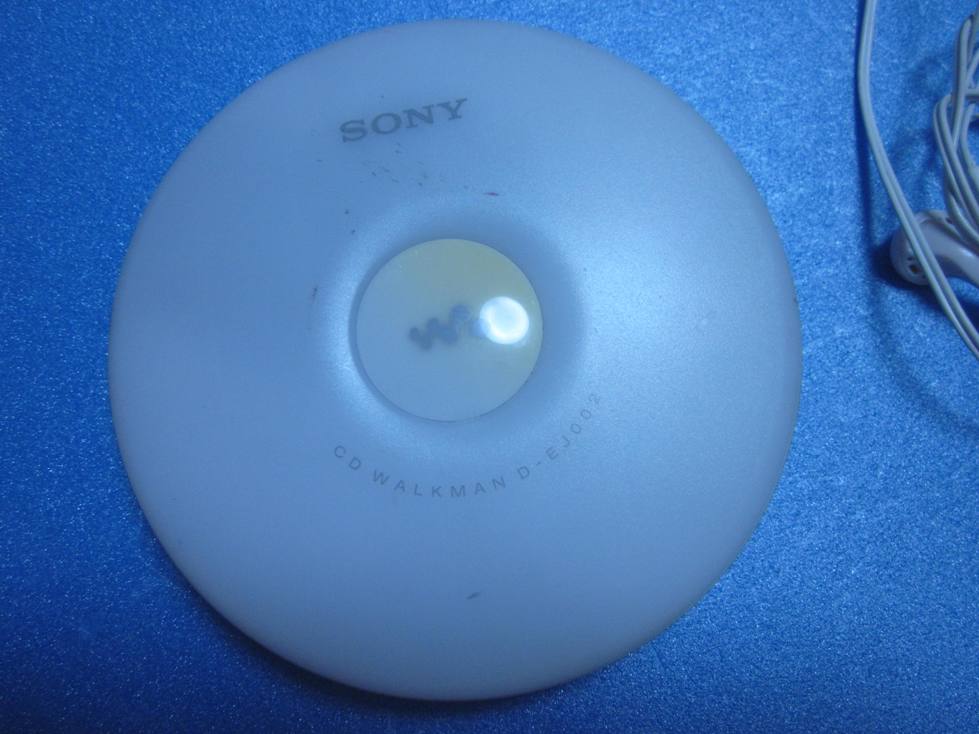 SONY Sony CD Walkman D-EJ002 white CD player * working properly goods 