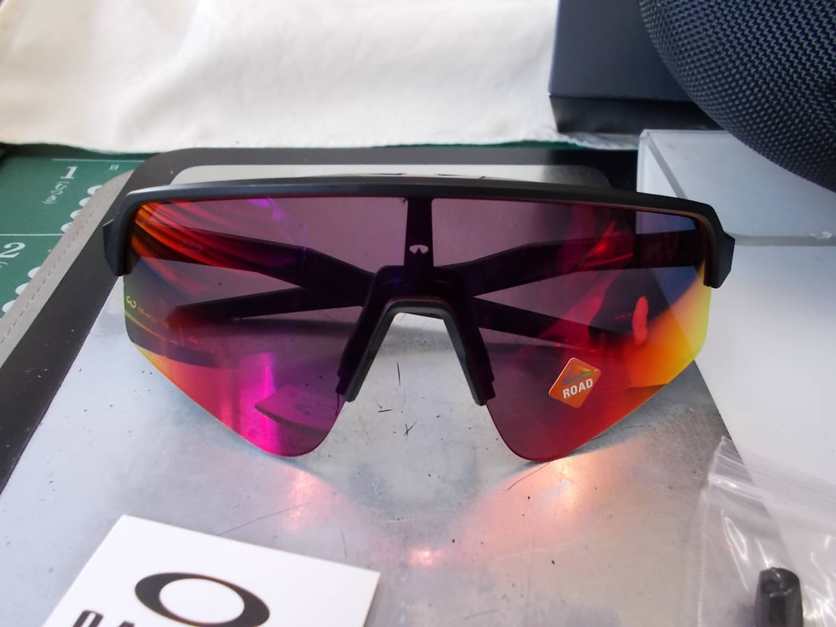 2022人気No.1の OO9465-0139 SWEEP LITE SUTRO オークリー OAKLEY