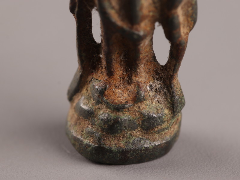 中国古玩 唐物 仏教美術 古銅造 仏像 豆仏 厨子 時代物 極上品 初だし 
