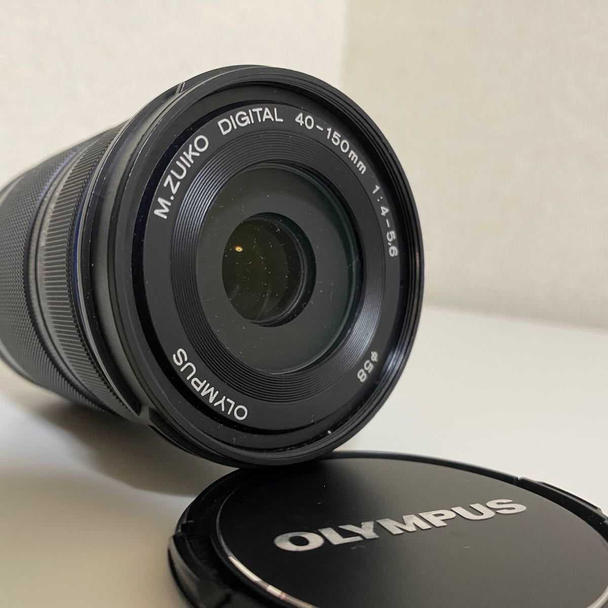 人気激安) OLYMPUS 望遠ズームレンズ DIGITAL ED 40-150mm F4.0-5.6 R シルバー オリンパス 望遠レンズ 交換レンズ 店舗仕様箱 運動会 発表会 OLYMPUS オリンパス望遠ズームレンズ 40-150mm R シルバー