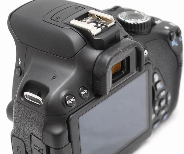 【超美品・メーカー保証書等完備 豪華セット】Canon キヤノン Kiss X6i EF-S 18-55mm IS Ⅱ_画像6