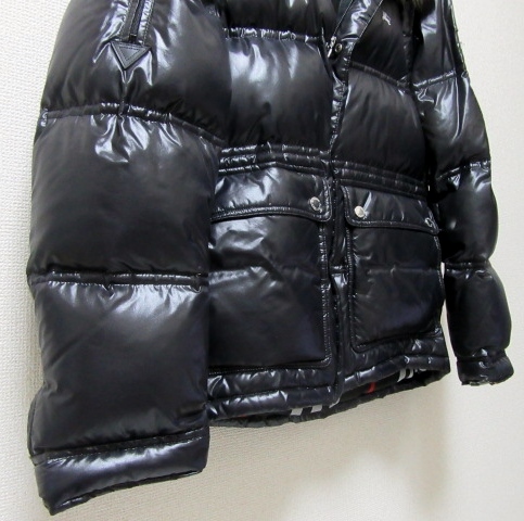 松潤着 サイズ L 新品 同様 BURBERRY BLACK LABEL 希少 6WAY シャイニー ダウン ジャケット 黒 コート レザー バーバリー ブラックレーベル_画像7