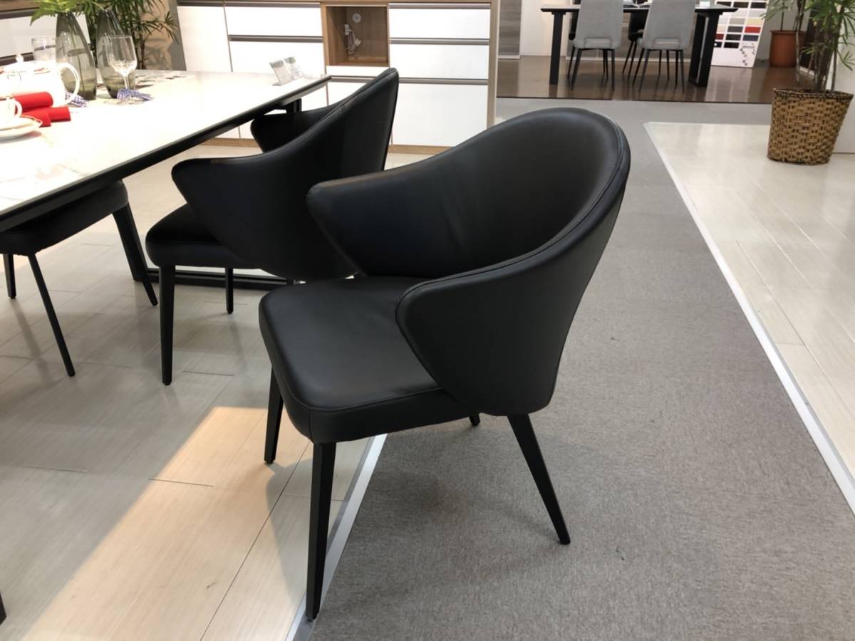/新品/送料 開梱設置サービス無料/ダイニングセット 4人掛/180cm ワイドサイズ テーブル +本革張りチェア 4脚/熱 傷 汚れに強い セラミック_画像6