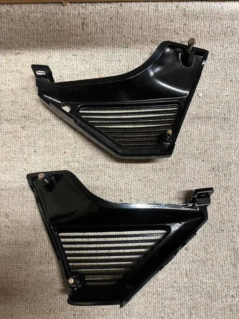 白 フリル付 カワサキ ZRX400 サイドカバー(アルフィンカバー) フィン