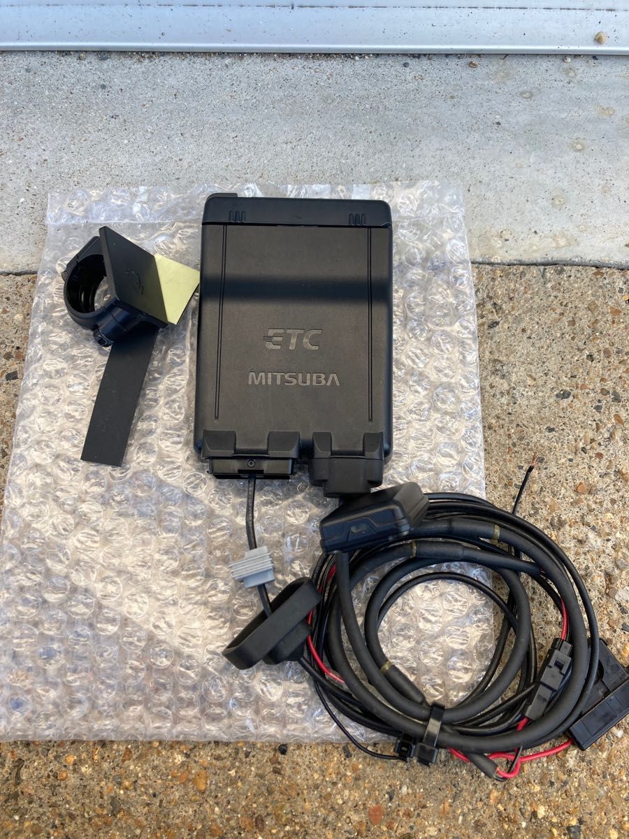 ミツバ バイク用ETC 分離型 BE51 アンテナ取り付け台座付き ETC ミツバ バイク用ETC 分離型 BE51 アンテナ取り付け台座付き ETC