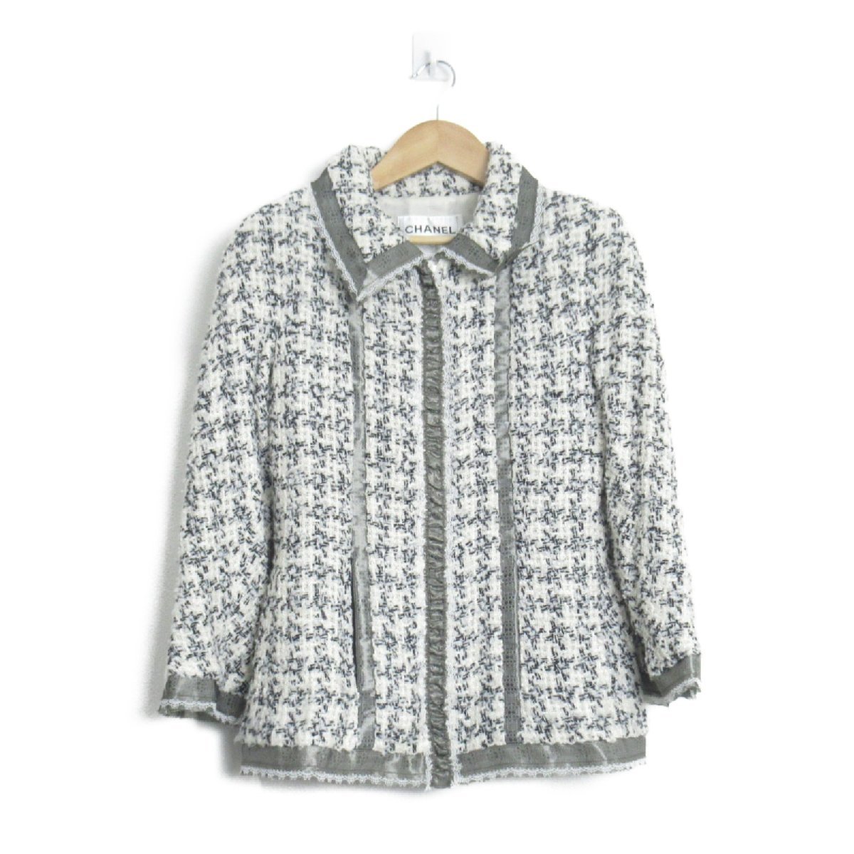 上品な ジャケット その他ジャケット シャネル CHANEL グレー系