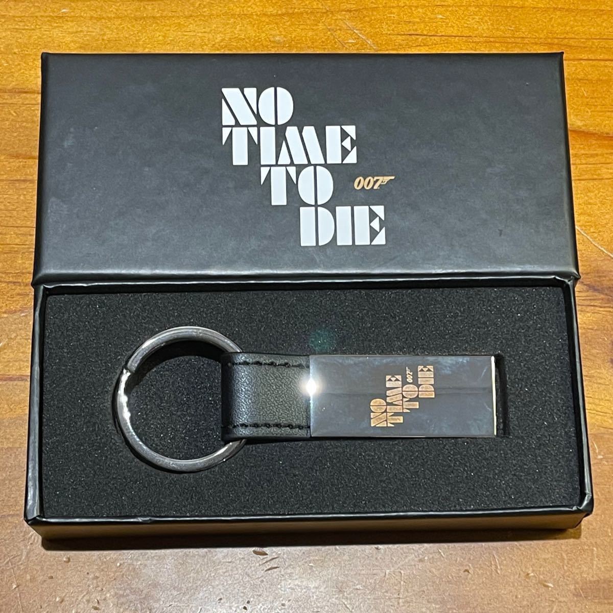 【値下げ】007 NO TIME TO DIE　ノータイムトゥダイ　キーチェーン 非売品