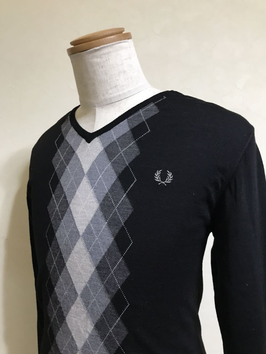 [ superior article ] FRED PERRY Fred Perry Italian melino wool sweater V neck a-ga il pattern tops size XS long sleeve black hit Union 