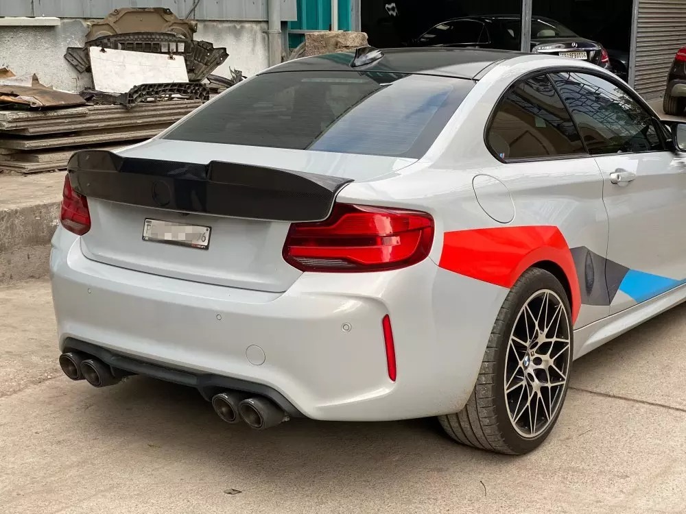 BMW M235i M2 Competition カーボンリアスポイラー カーボンリアウイング ダックテール_画像1