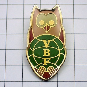  pin badge * owl . ear zk bird ball lamp * France limitation pin z* rare . Vintage thing pin bachi