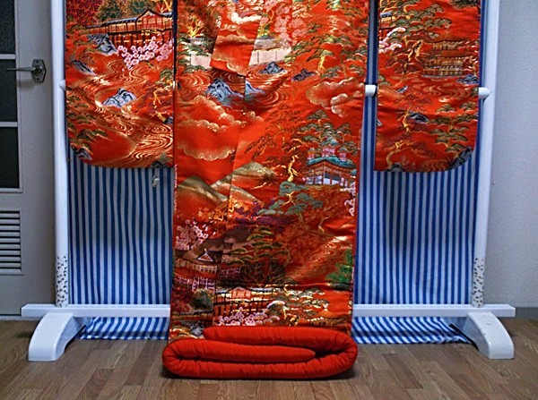 44 豪華絢爛 色打掛 【中古】 最高級の逸品 豪華絢爛 色打掛(中古品) - メルカリ