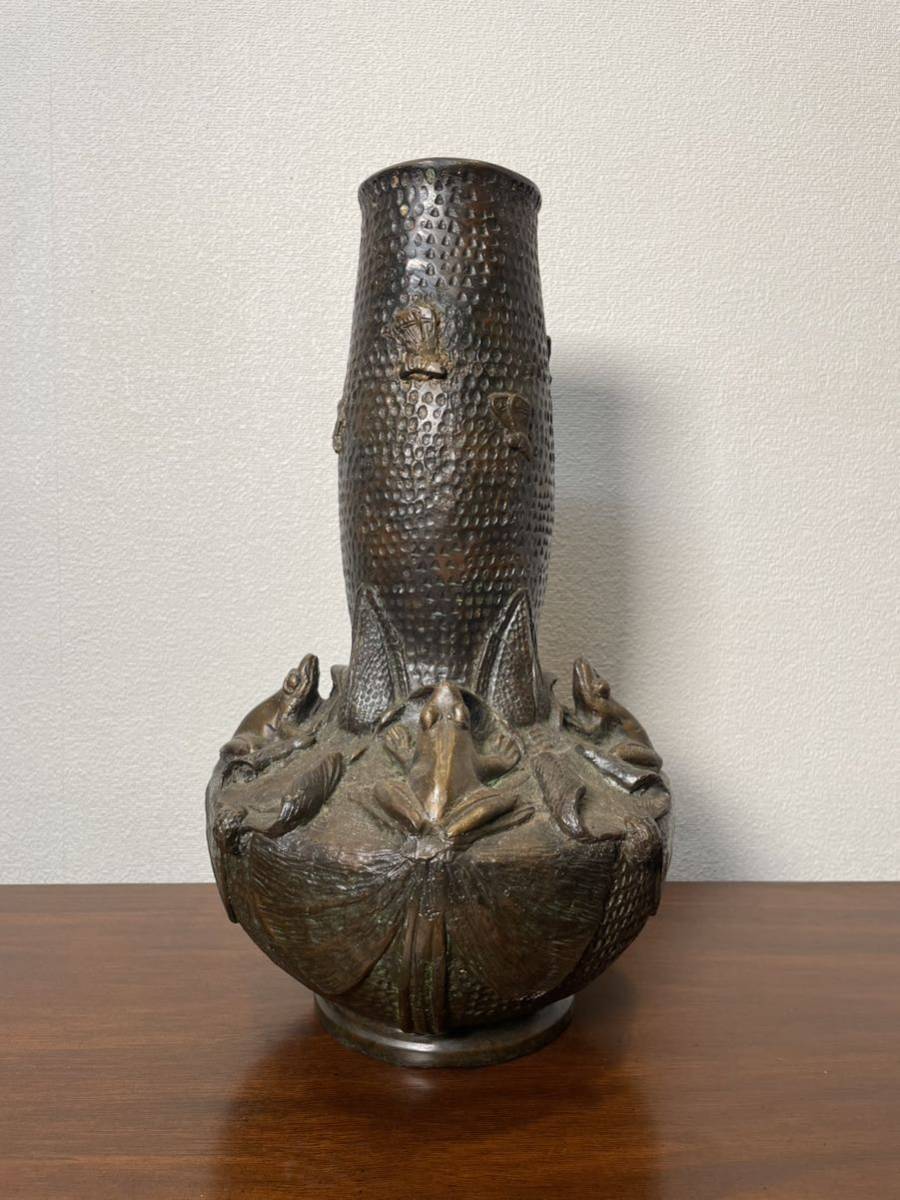蛙 銅 花瓶 カエル 壺 和洋折衷 花器 高さ:35cm 重量約4.6kg
