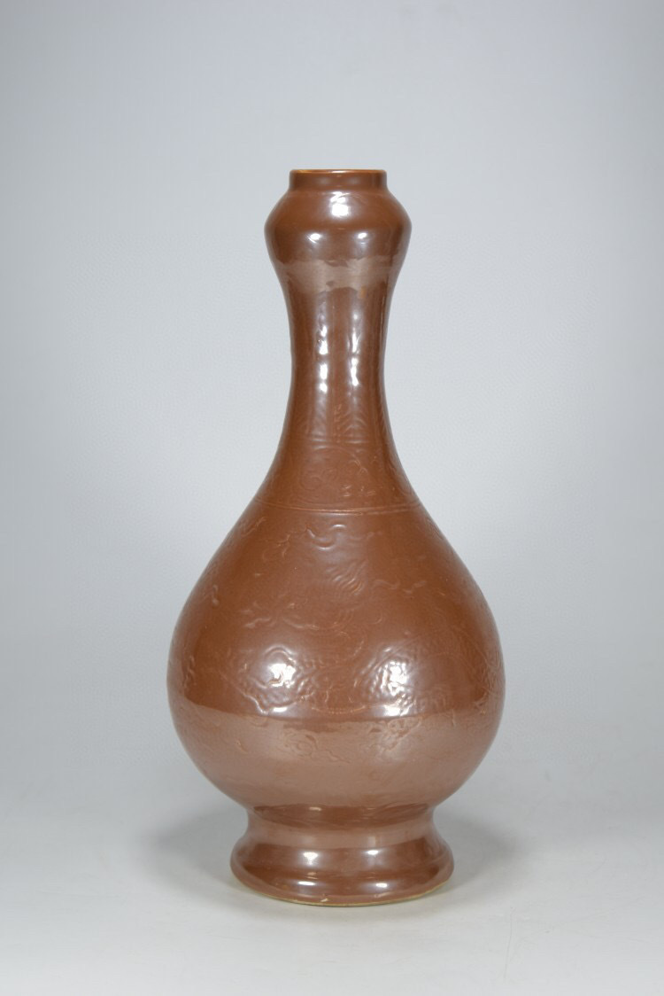 定番 『明・永樂年製款・古陶瓷品・紫金釉・龍鳳呈祥紋・蒜頭瓶』極細工 置物古賞物 中国古玩 中国古美術 明