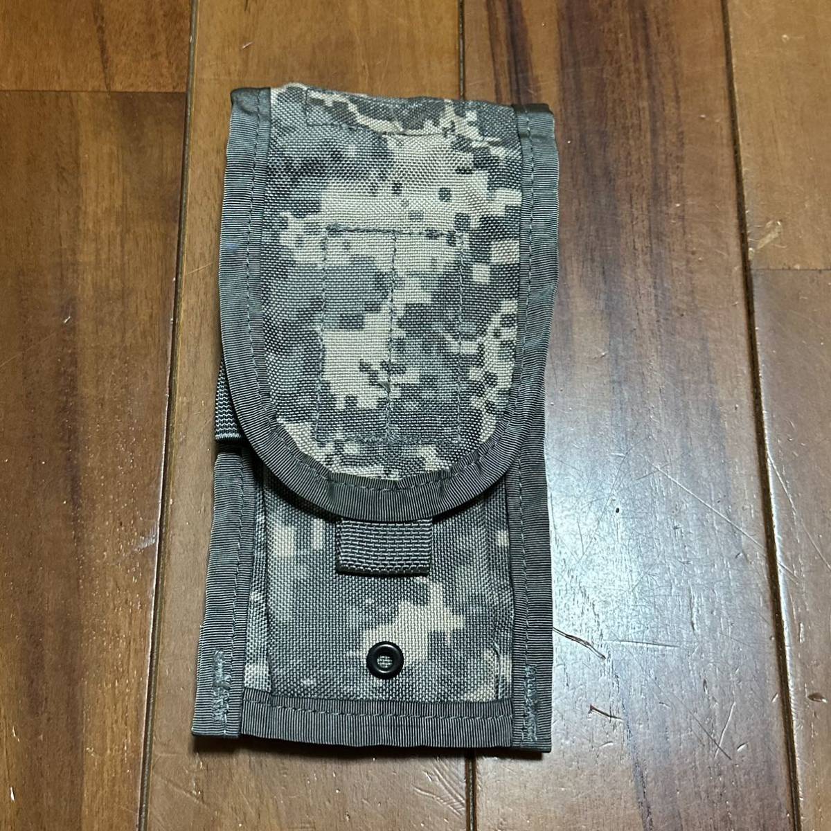 沖縄 米軍実物 MOLLE II M-4 DOUBLE MAG POUCH タブル マグポーチ (管理番号CCC31)_画像1