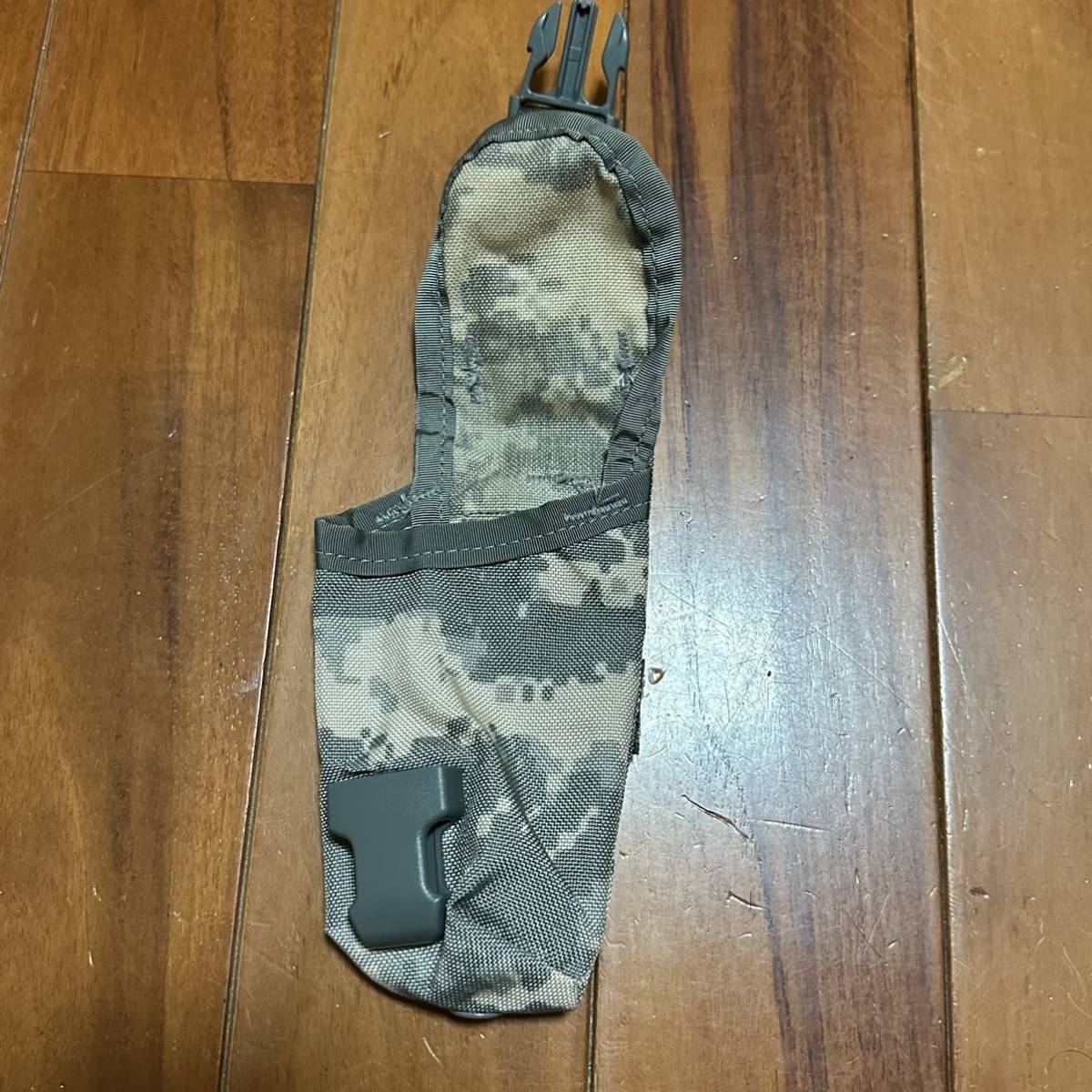 沖縄 米軍実物 MOLLE II FLASH BANG GRENADE POUCH グレネード ポーチ (管理番号CCC37)_画像3