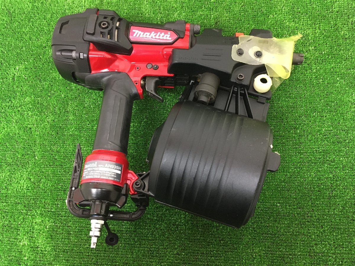 品】☆マキタ 90mm 高圧エア釘打 (赤) エアダスタ付 AN935H T3302