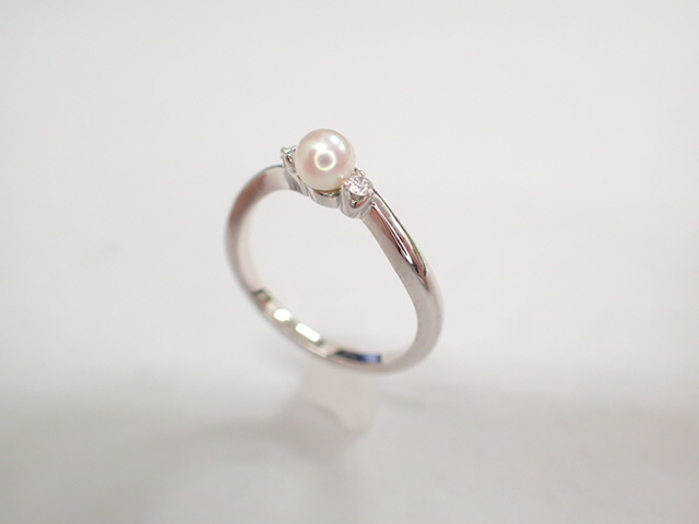 美品 ミキモト K18(WG) 真珠 パール約4.1mm珠 ダイヤ デザイン リング