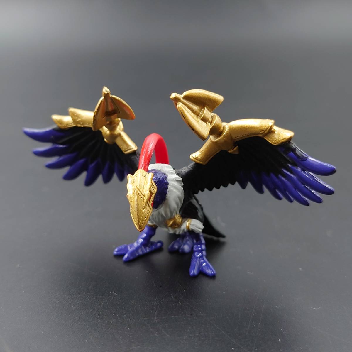 格安正規店】 デジモン フィギュア ミラージュガオガモン ヤタガラモン