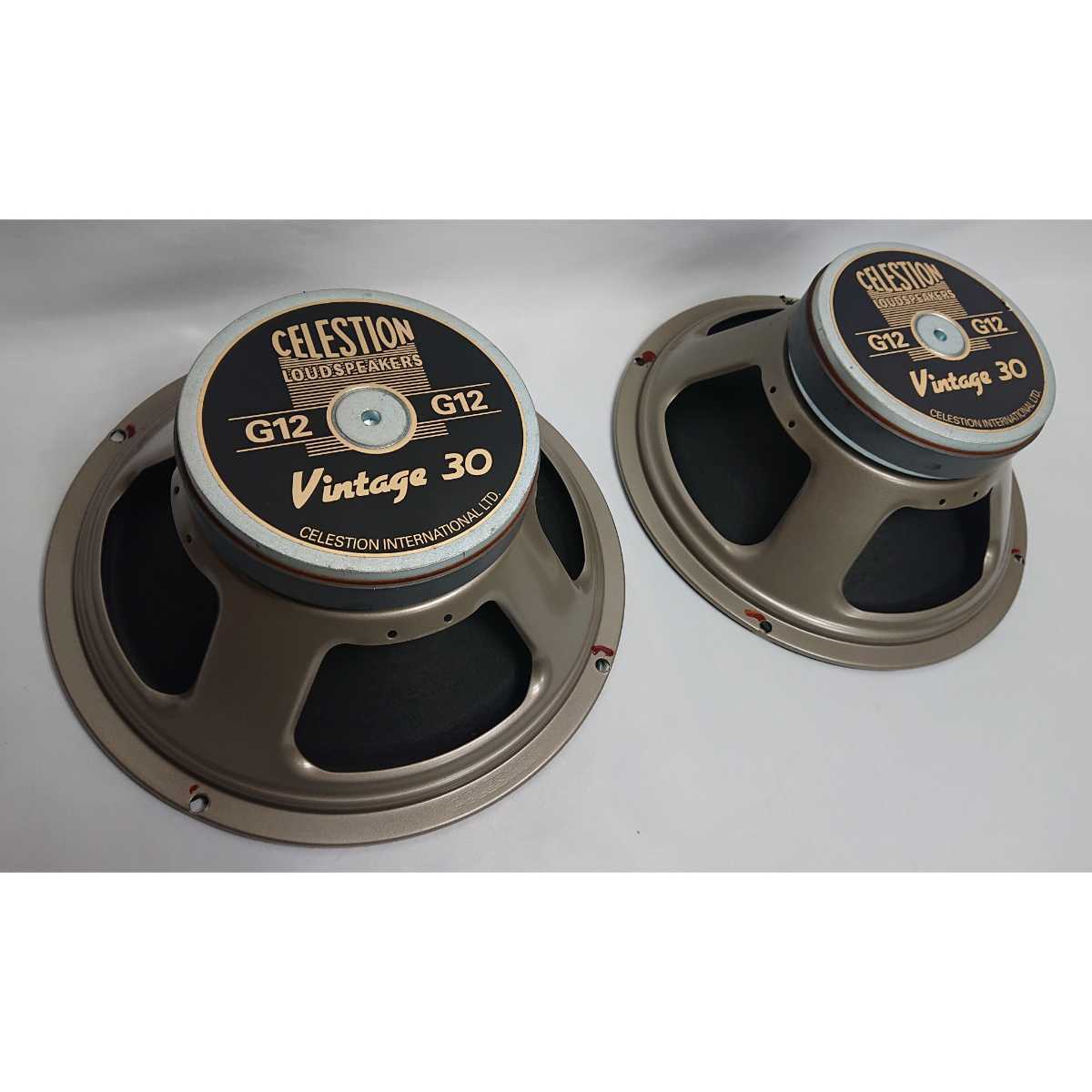 ホワイトブラウン CELESTION Vintage30 G12 8Ω ギターアンプ用