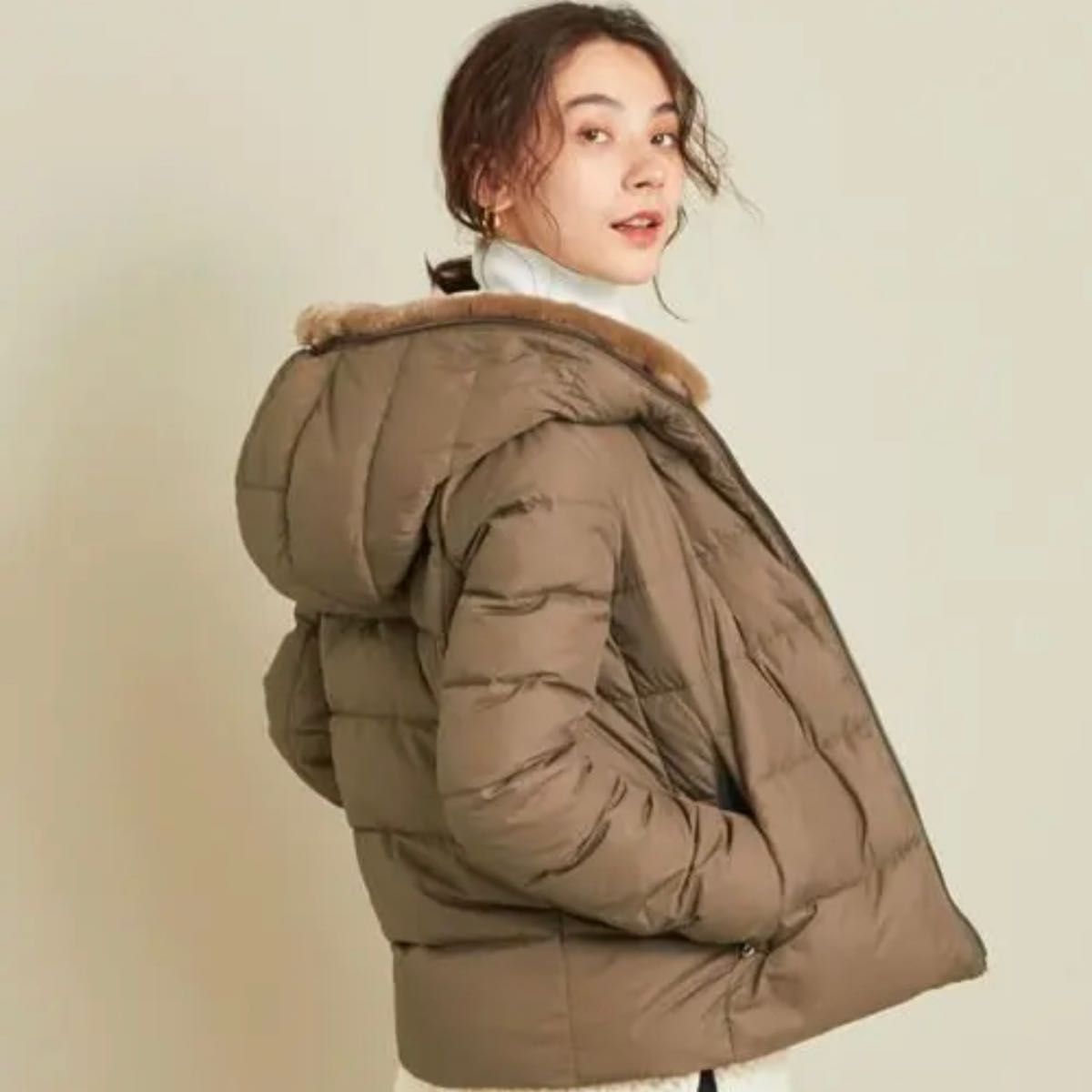 美品 DUVETICA ユナイテッドアローズ別注 ROISIN 42 capres.com.ve