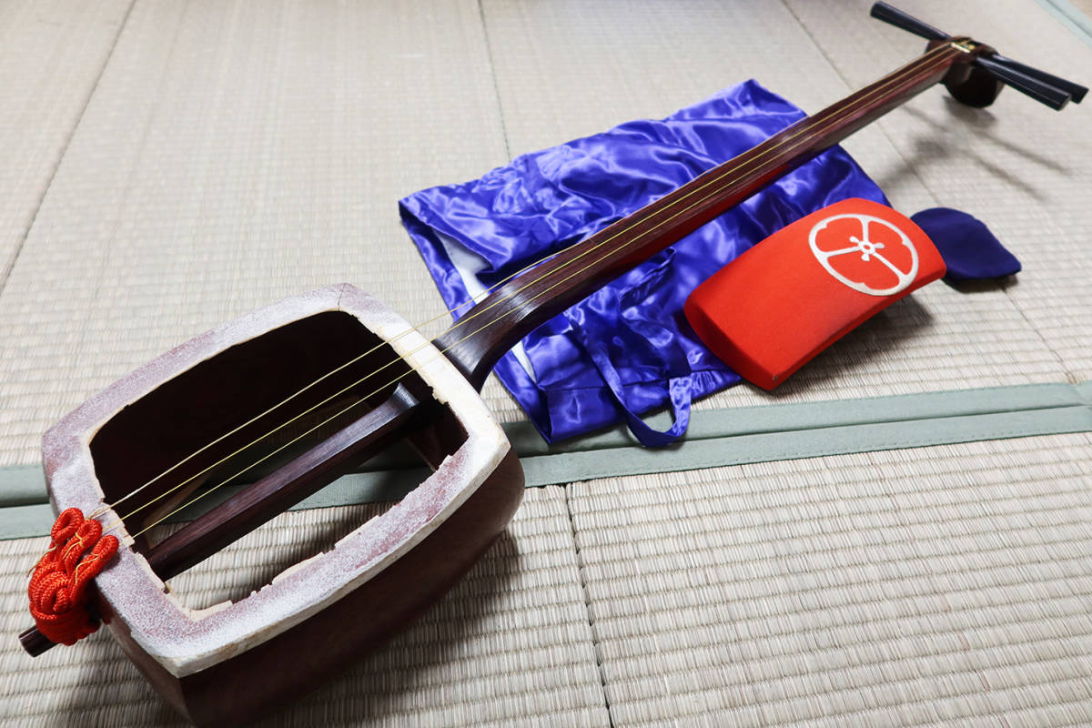 中華のおせち贈り物 スズキ www 細棹三味線 和楽器 ききょう