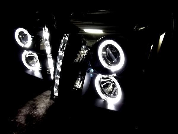 エスカレード LED プロジェクター イカリング ヘッド ライト ブラック インナー & スモーク テール ランプ 左右 送料無料の画像3