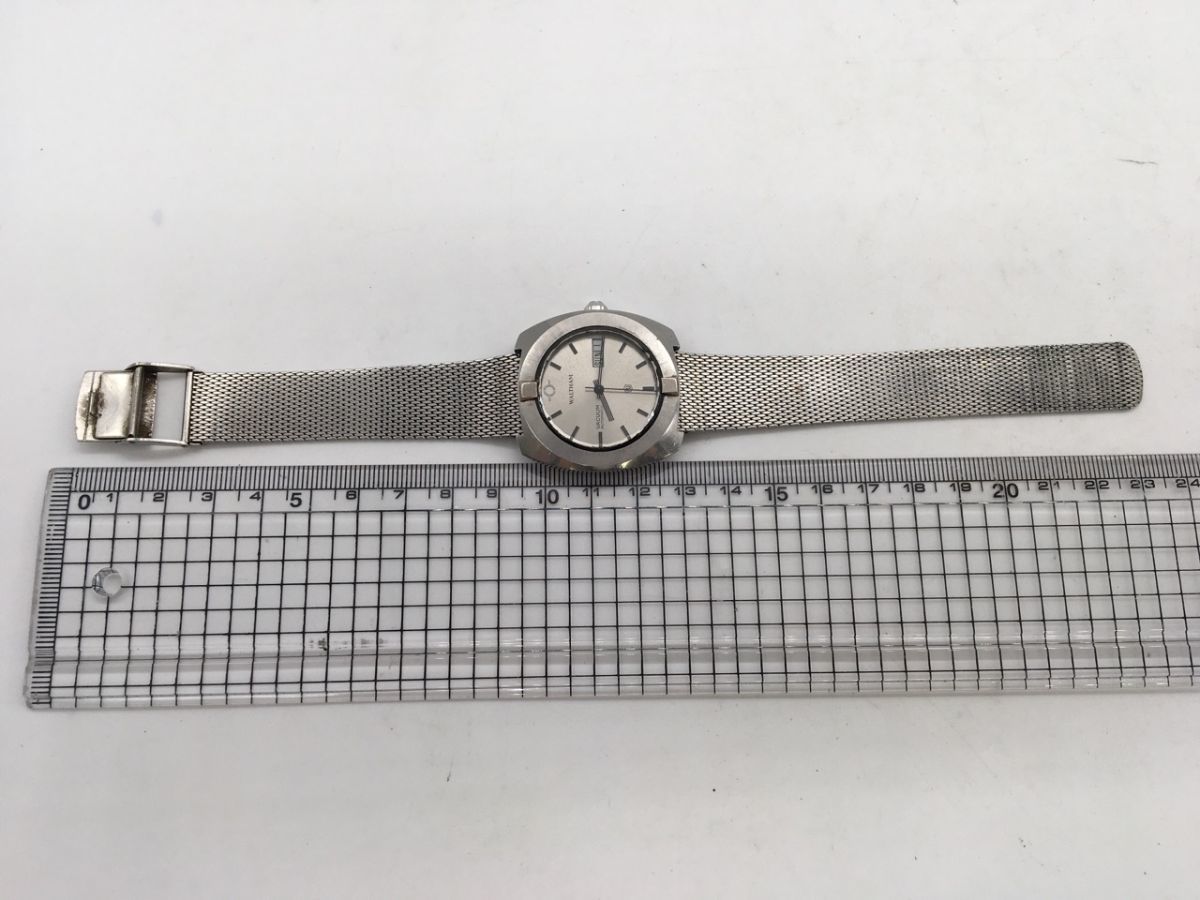 1201-504S⑭17336　腕時計　WALTHAM　ウォルサム　メンズ　VACCUM　バキューム　デイデイト　シルバー文字盤　自動巻き_画像5