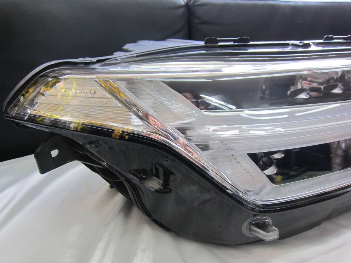 クーポン利用で1000円OFF ☆美品☆ボルボVOLVO純正LED LB XC90☆右