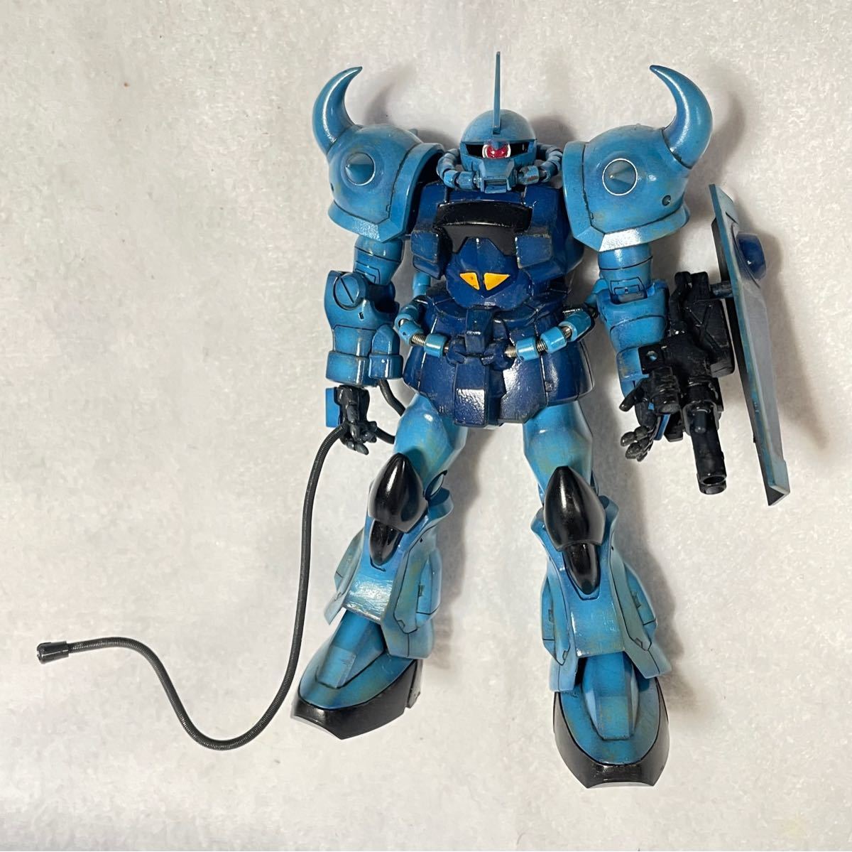 ガンプラ完成品 グフ 1/144|PayPayフリマ