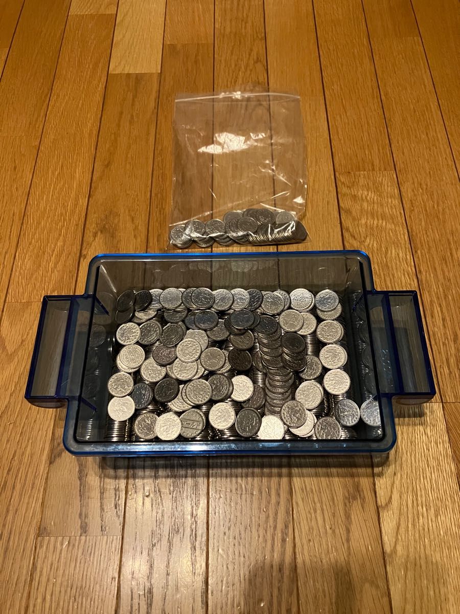 ドル箱付き パチスロ スロット メダル コイン 25パイ 1000枚 25 ドル箱付き パチスロ スロット メダル コイン 25パイ 1000枚 25