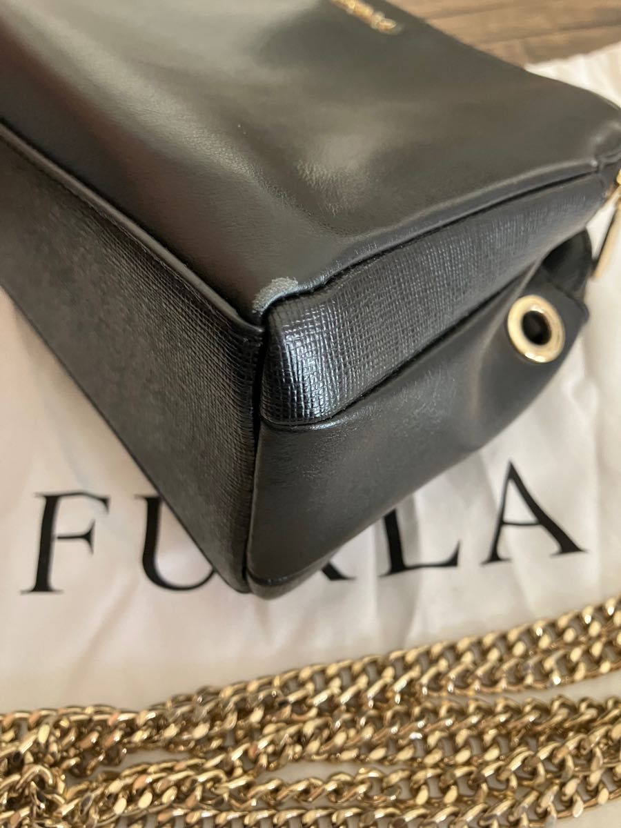 FURLA チェーンショルダーバッグ フルラ クラッチバッグ　パーティーバッグ