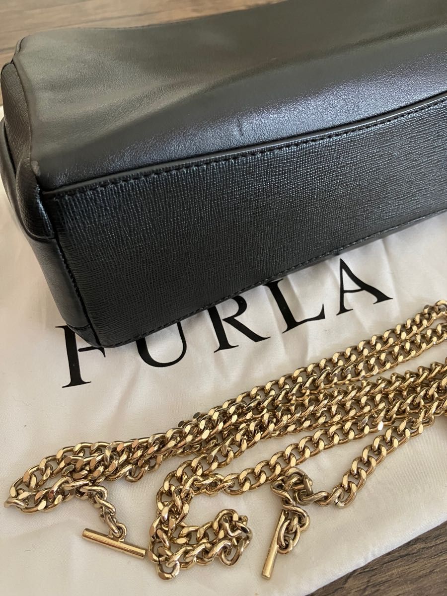 FURLA チェーンショルダーバッグ フルラ クラッチバッグ　パーティーバッグ