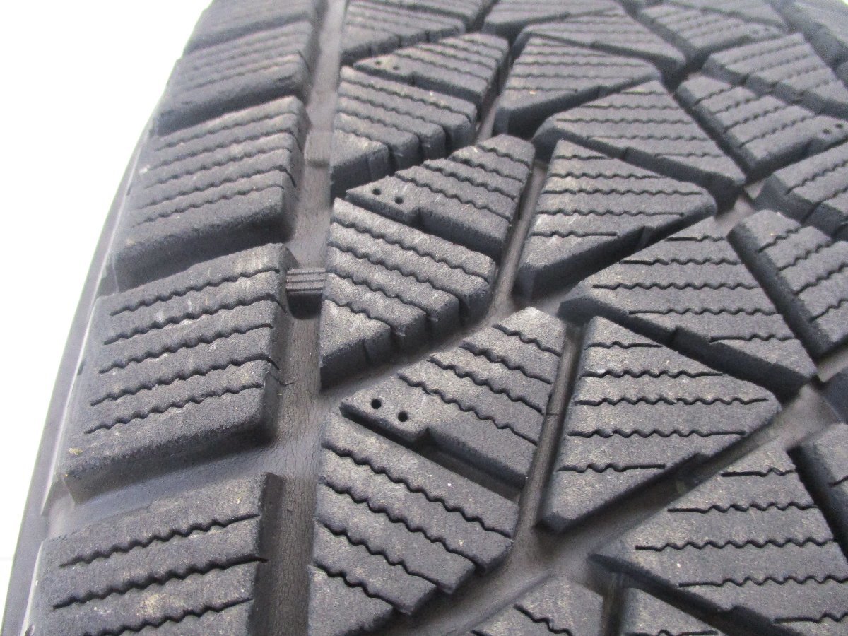 ■中古タイヤ■　225/65R17 102Q BRIDGESTONE BLIZZAK DM-V2 ハリアー エクストレイル CX-8等 冬タイヤ スタッドレス 激安　送料無料　U918_送料無料