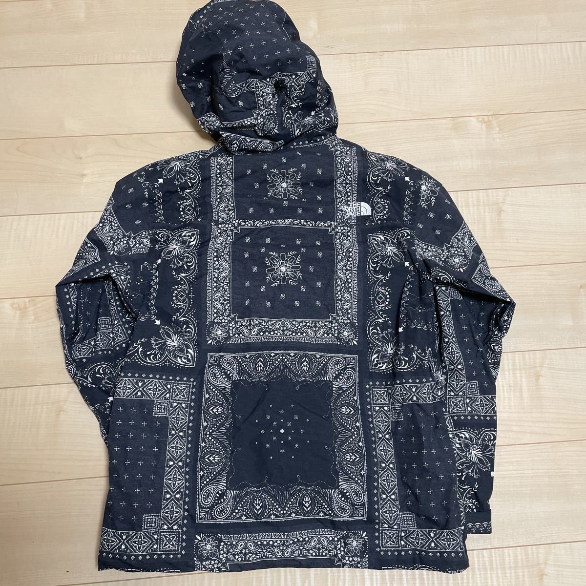 新品未使用　The North Face Novelty Scoop Jacket NP61845 ノースフェイス ノベルティー スクープ ジャケット バンダナリニューアル 黒 L_画像2