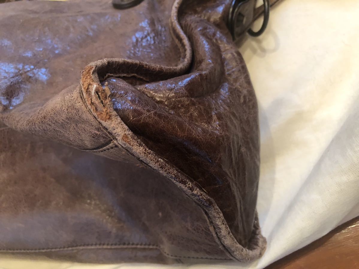 BALENCIAGA バレンシアガ ショルダーバッグ - www.doddsdoors.com