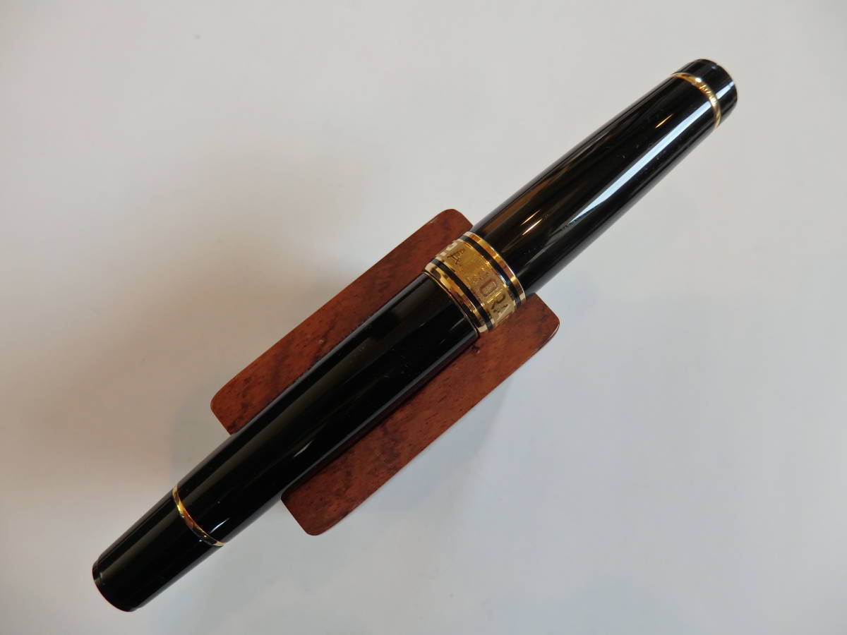 *[ beautiful goods ] Aurora Optima black GT fountain pen pen .:14K solid Gold F