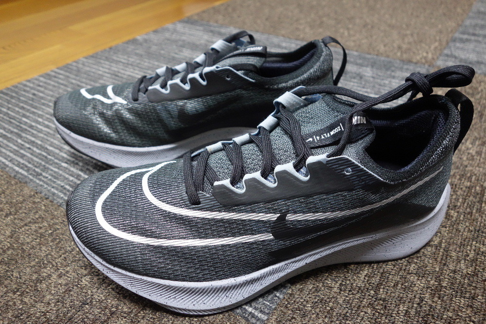 新品 26.5cm ナイキ ズーム フライ 4 NIKE ZOOM FLY 4 ランニング