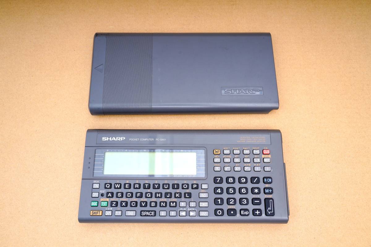 【簡易動作確認済】 SHARP シャープ ポケットコンピュータ PC-G801 ハードカバー付 ポケコン A11/24-5_画像1