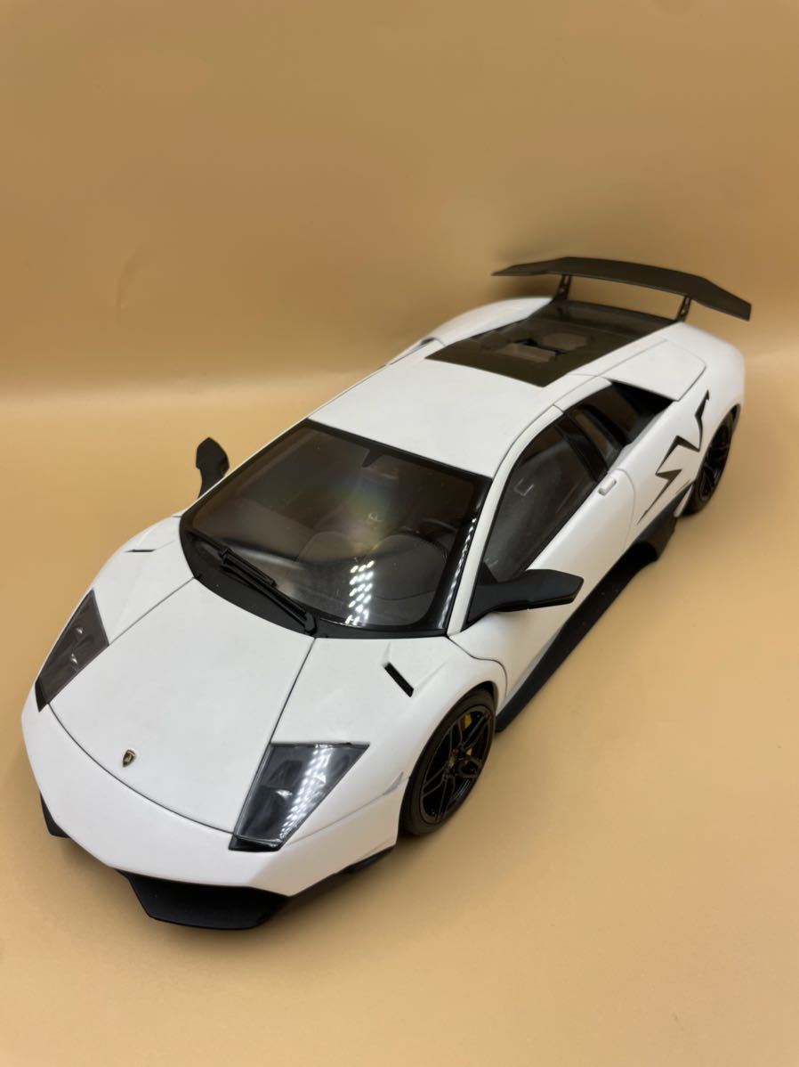 美品 1/18 ランボルギーニ ムルシエラゴ LP670-4 SV オートアート