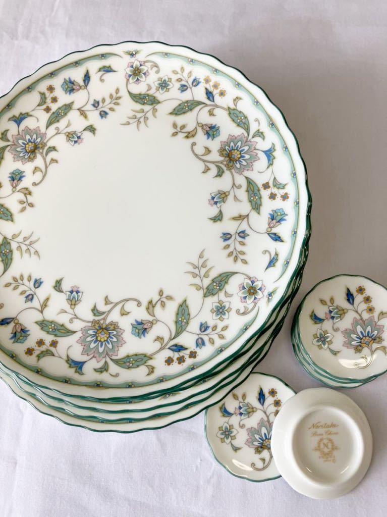 Yahoo!オークション - ノリタケ Noritake ケーキ皿5枚 スプーン Yahoo!オークション - ノリタケ Noritake ケーキ皿5枚 スプーン