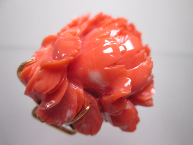 【江月】K18 赤珊瑚 牡丹彫刻の帯留め 42,56g_画像4