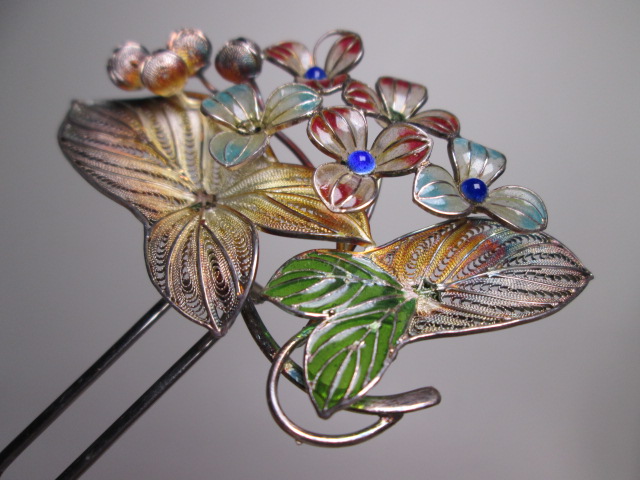 [. month ] antique * silver line the 7 treasures skill beautiful flower. ornamental hairpin 