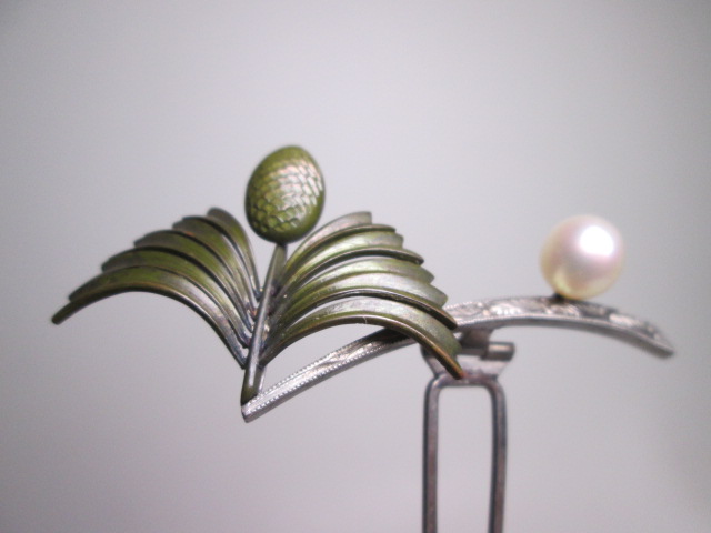 【江月】☆アンティーク・彫金細工本真珠飾りの松ぼっくりのかんざし