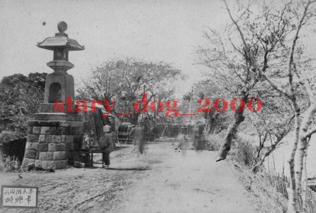 複製復刻 絵葉書/古写真 東京 向島 隅田川堤の常夜燈 牛嶋神社 花見 明治期 WA_093_画像1